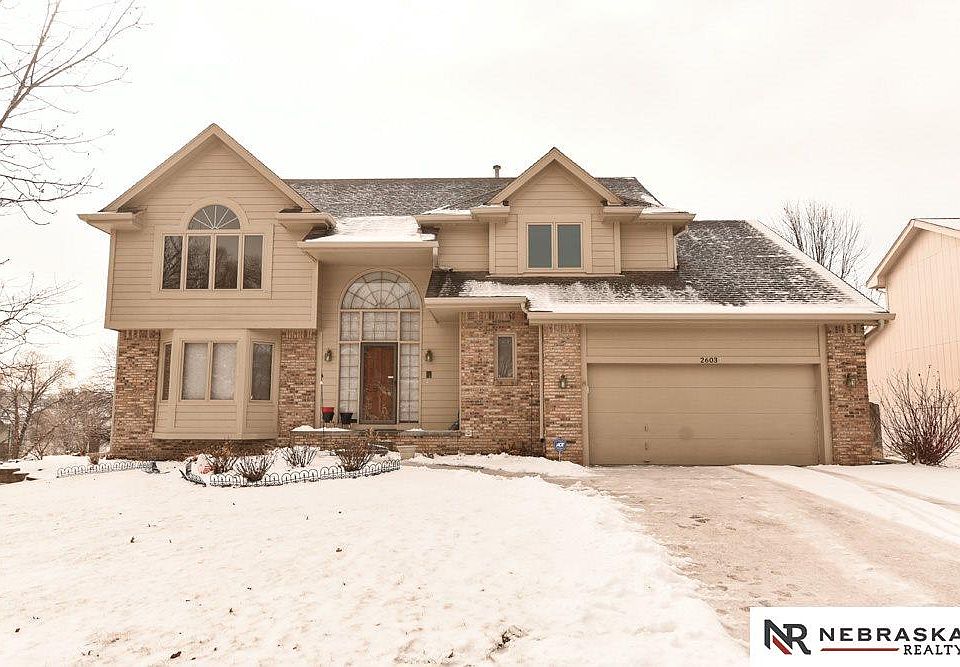 1st image of 2603 Blackhawk Dr