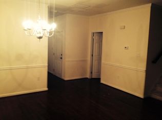 4411 Riverview Ln, Philadelphia, PA 19129