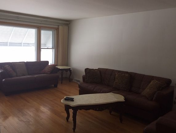 4th image of 4801 N Leonard Dr