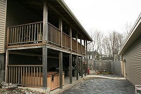 5th image of 501 Essex St