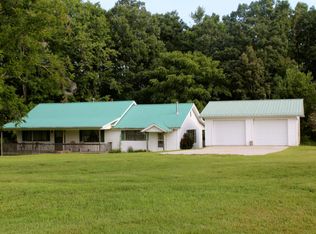 765 Black Oak Rd, Oneida, TN 37841