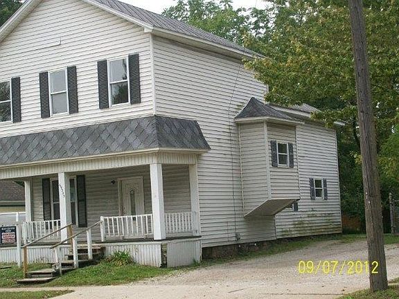 3rd image of 69755 Main St