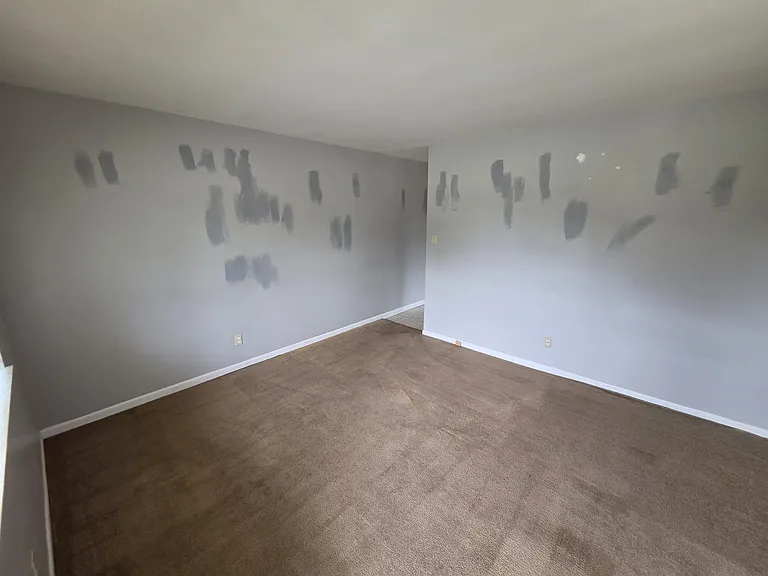 5869 W Morris St — Photo 3