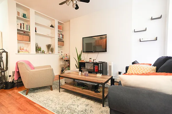 Rented by Metropolitan Property Group | media 2