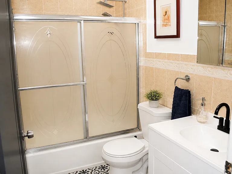 1441 Union Tpke #C9 — Photo 4
