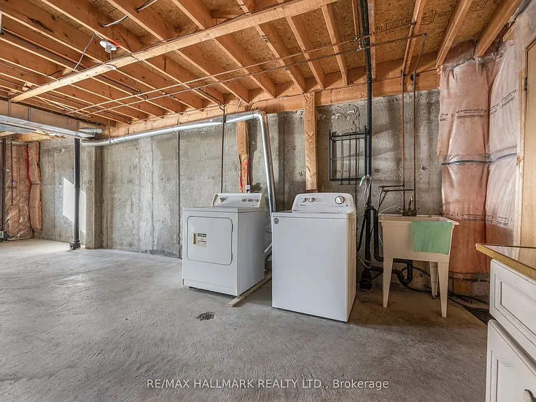 19 Parktree Dr — Photo 21