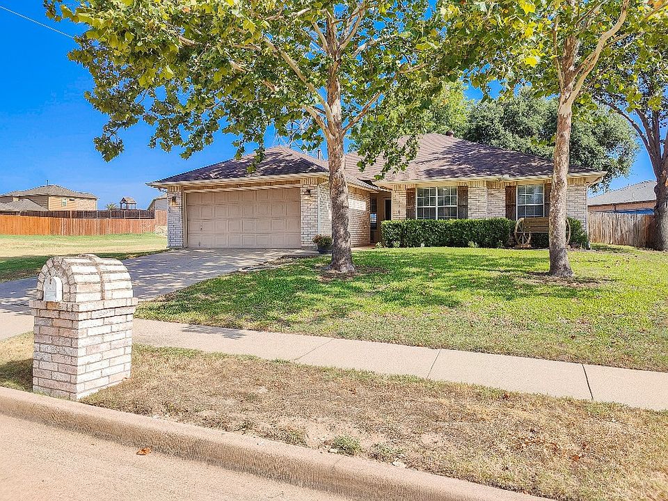 1st image of 756 Redding Dr