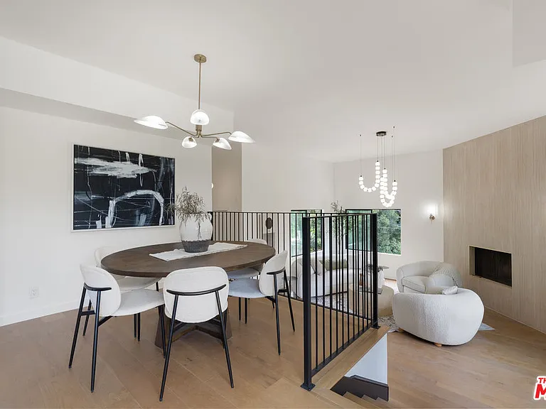 8506 Oak Ct — Photo 23