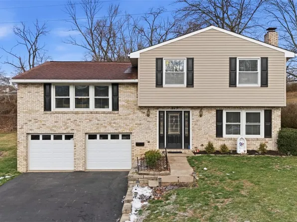 979 Cork Dr, Bethel Park, PA 15102