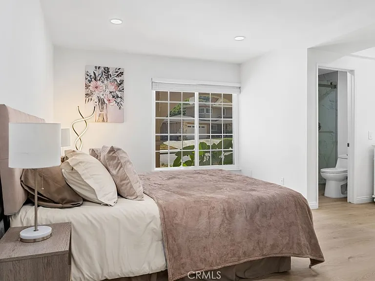 16495 Canelones Dr — Photo 20