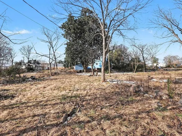 11 Glass St, Greenville, SC 29609