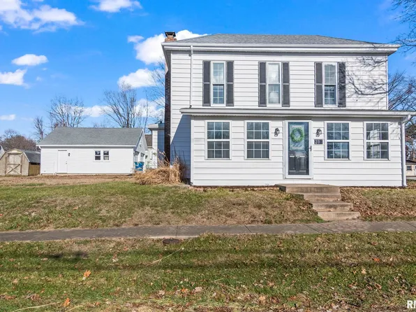 203 W Washington St, Athens, IL 62613