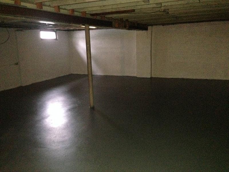 2nd image of 4073 Ohio St