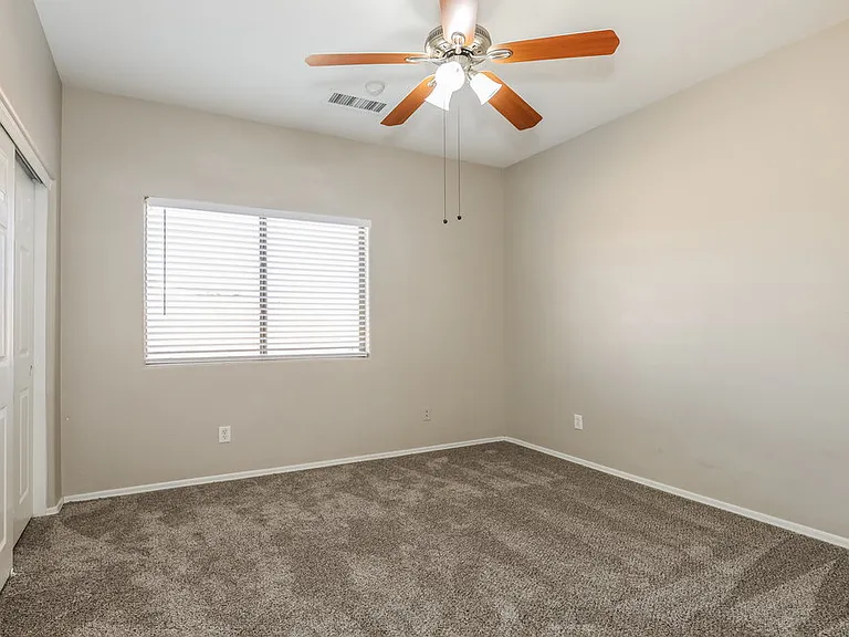5245 W Bowker St — Photo 14