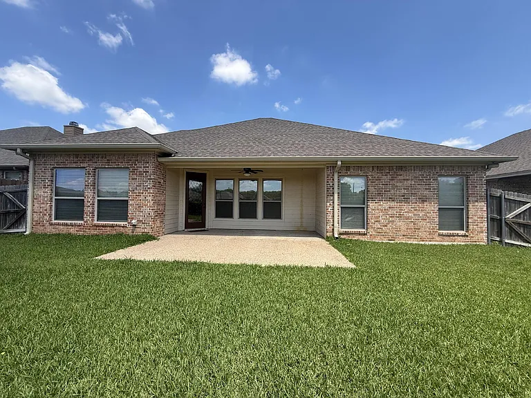 9804 Houston Dr — Photo 34