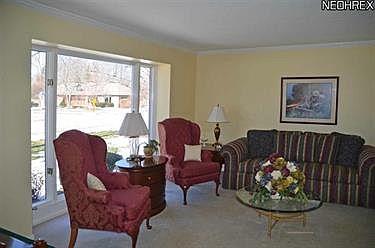 4th image of 499 Bracken Way