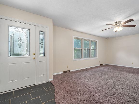 2nd image of 1321 E Walnut Lawn Street