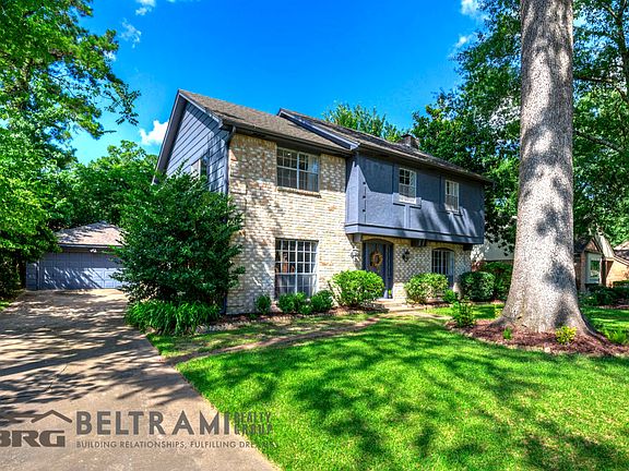 4th image of 2223 Lakeville Dr