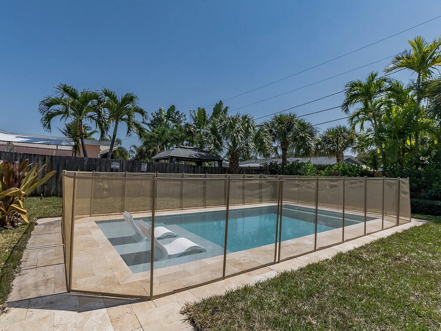 3 bed, 2.0 bath, 1215 sqft, $7,500 — Photo 3