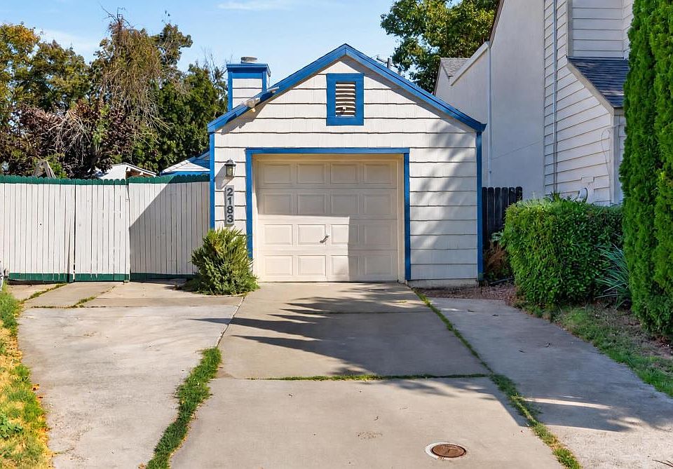 1st image of 2183 Sandcastle Way