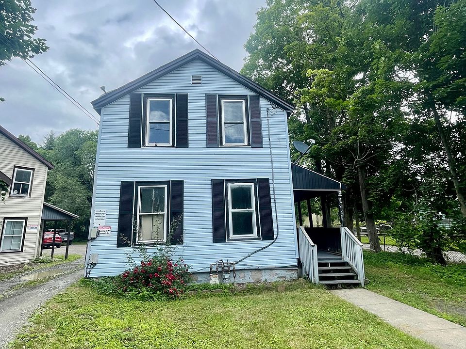 1st image of 8 1/2 Park St #3