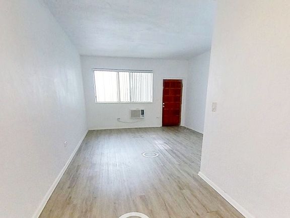 Really nice great room and separate dining