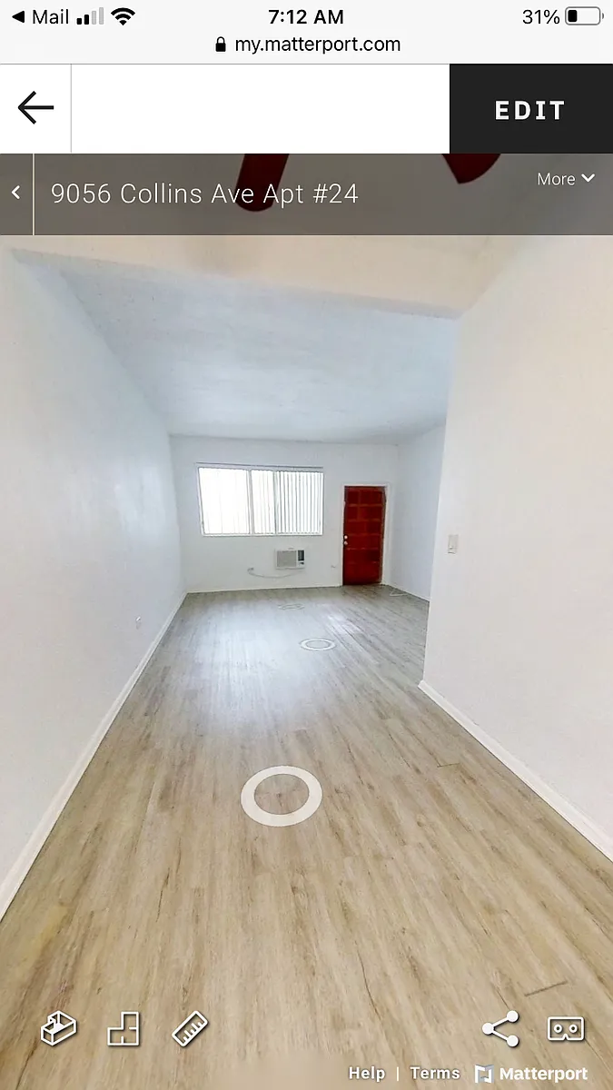 Really nice great room and separate dining - 9056 Collins Ave #25