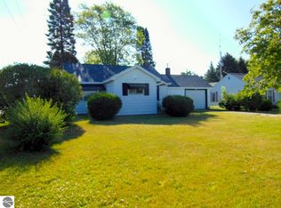 208 N Bradley Rd, Mount Pleasant, MI 48858