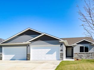 10000 Black Rapids Rd, Lincoln, NE 68527
