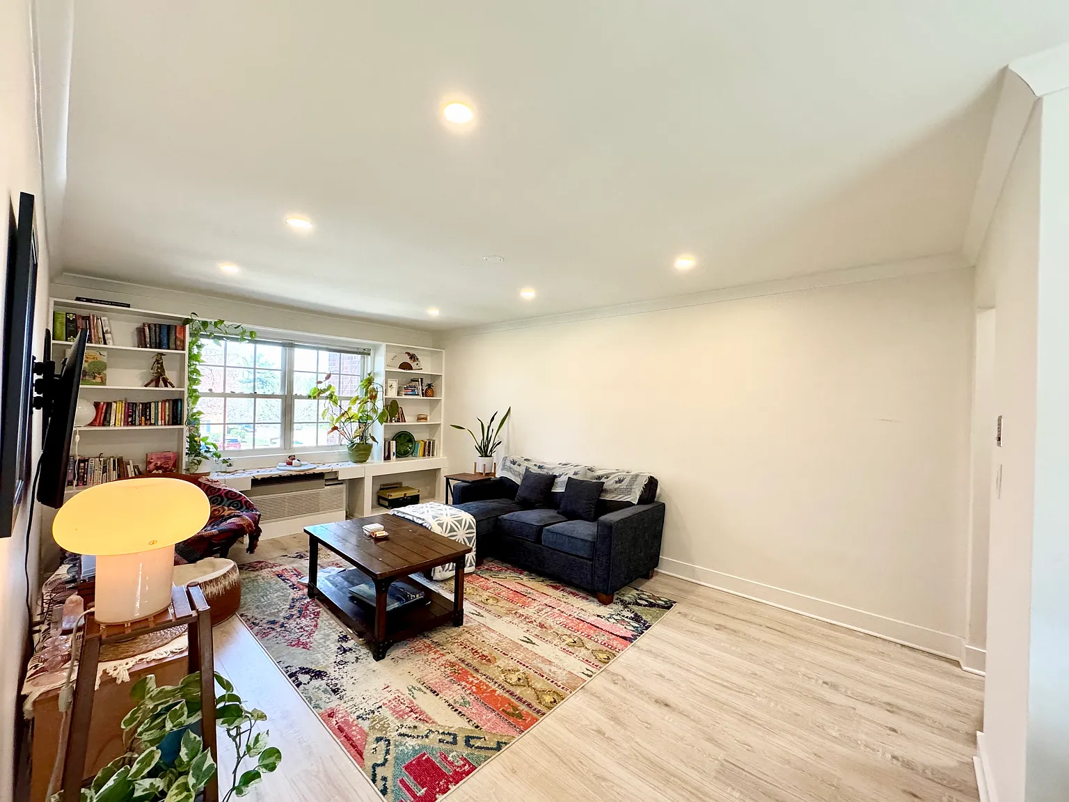 1 bed, 683 sqft, $2,300 — Photo 4
