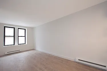 Rented by R New York