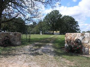 1915 McIntosh Rd, Macomb, MO 65702