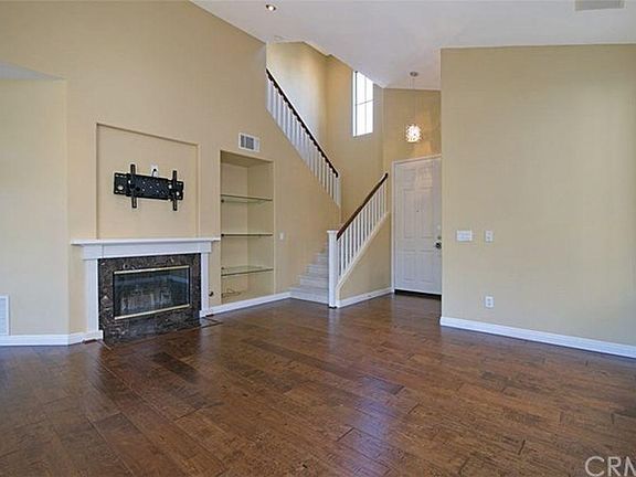 1st floor living room