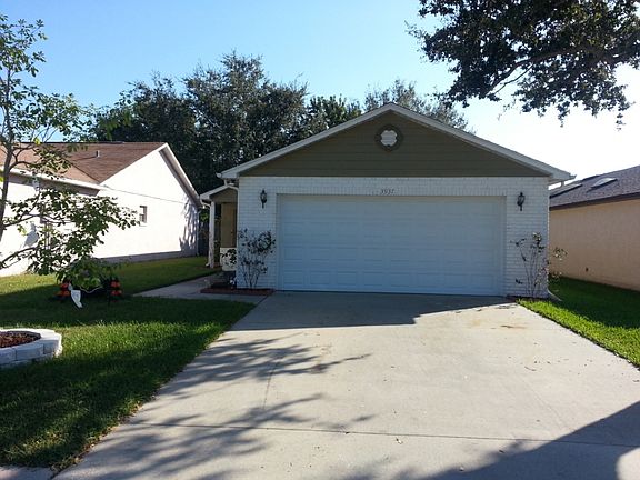 2nd image of 3937 Bayberry Dr