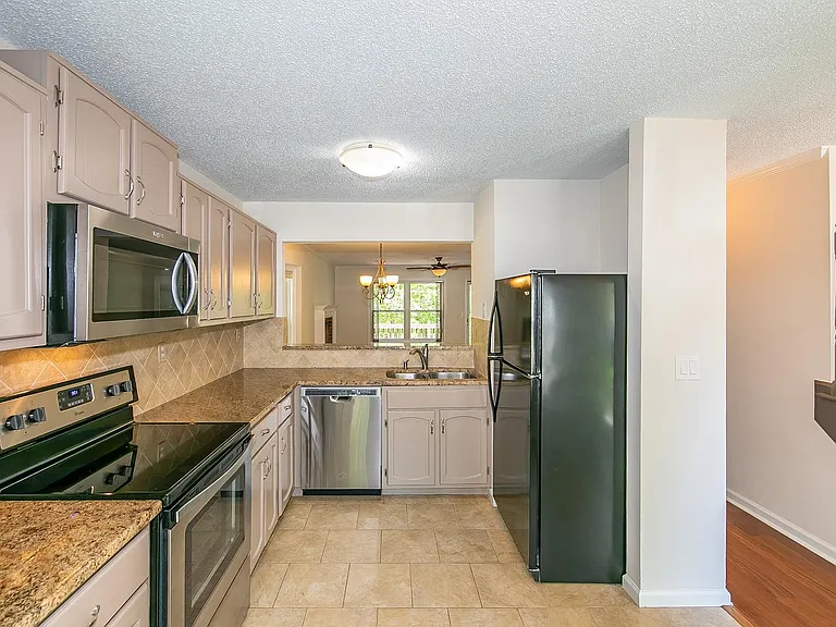 5057 Laurel Springs Way SE — Photo 17