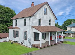28 Dudley St, Presque Isle, ME 04769