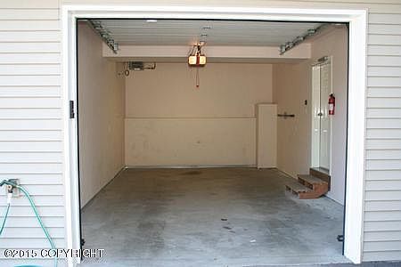 5th image of 900 E 76th Ave