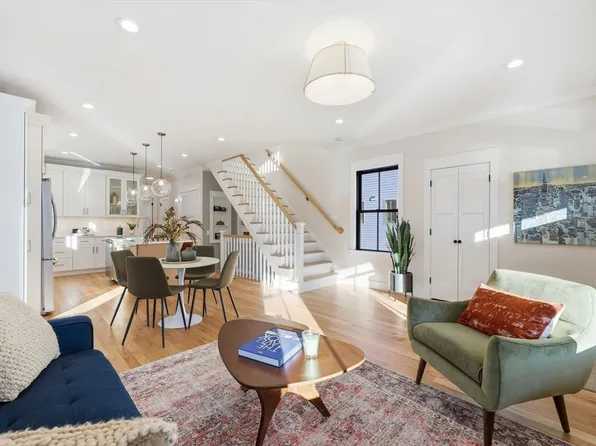 41 Landy Ave, Northampton, MA 01062