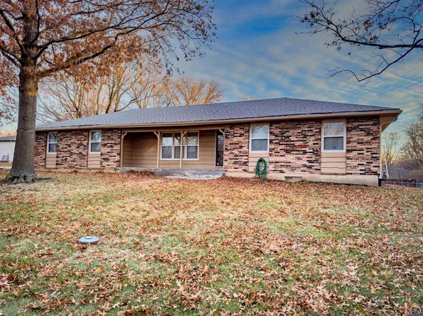 2541 SE 30th St, Topeka, KS 66605