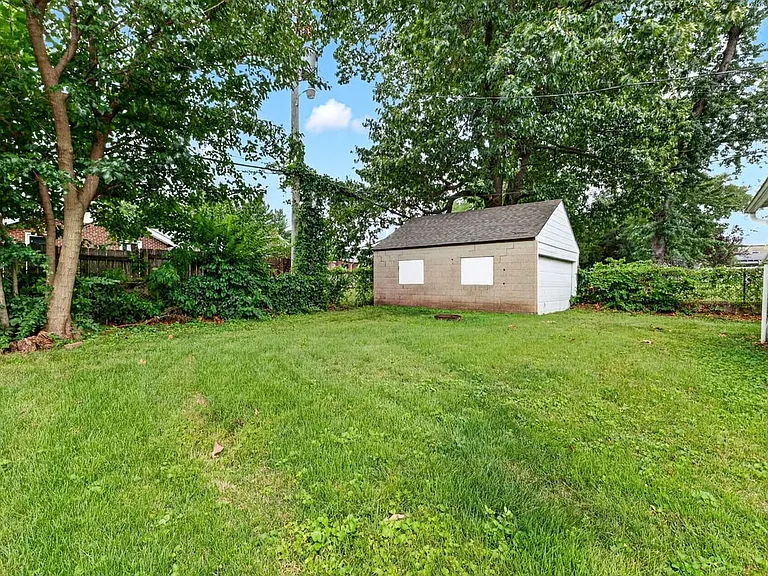 6737 Fyler Ave — Photo 15