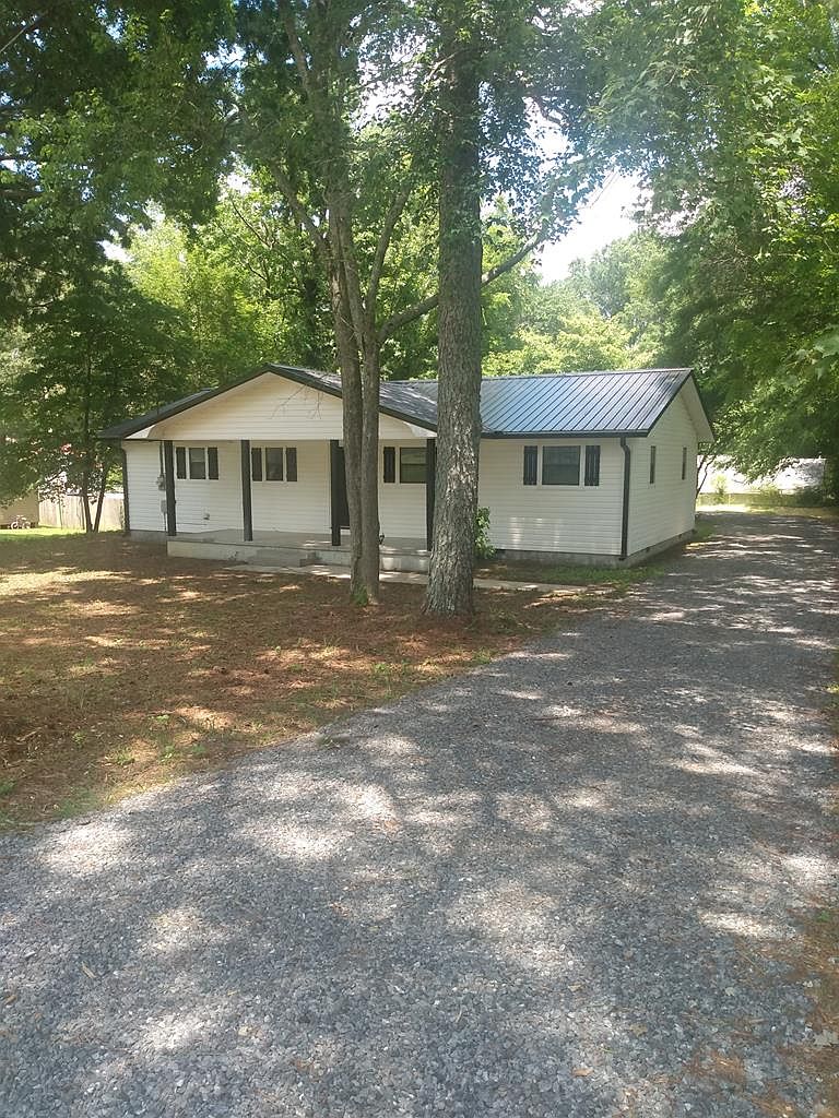 1717 Kenemer Dr Rocky Face Ga 30740 Zillow