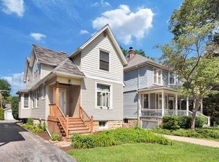 220 6th Ave, La Grange, IL 60525