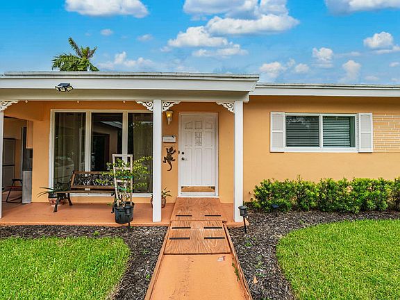 2nd image of 1710 SW 23rd Avenue