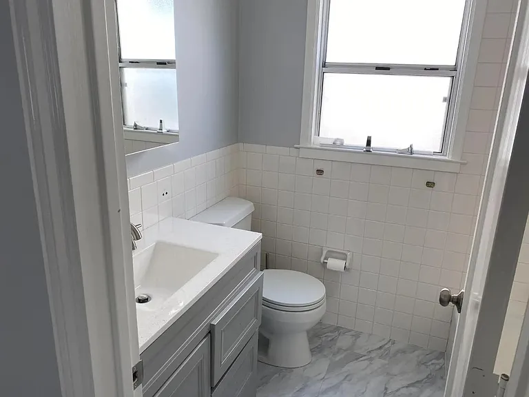 1017 El Camino Real #7 — Photo 9