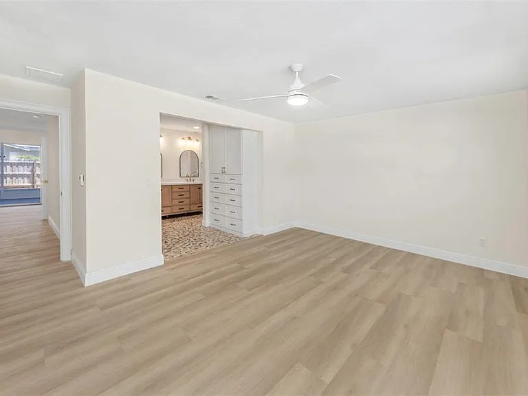 1949 Dolphin Blvd S — Photo 21
