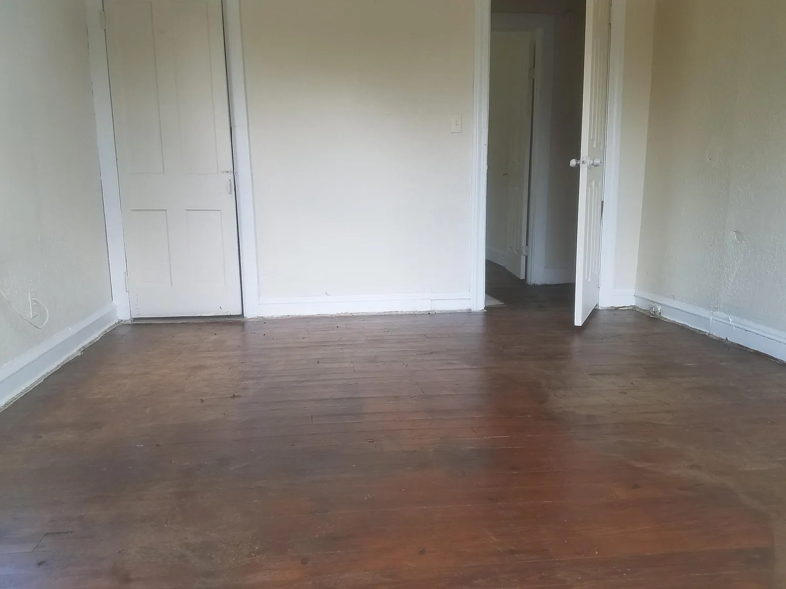 2 bed, 902 sqft, $1,200 — Photo 4