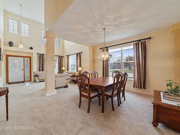 3rd image of 2 E Le Moyne Ave