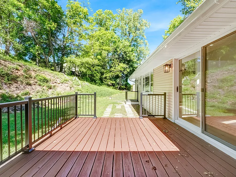 306 Warrenville Rd — Photo 39