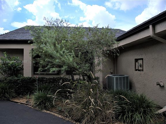 2nd image of 9406 N Chelsea Dr N
