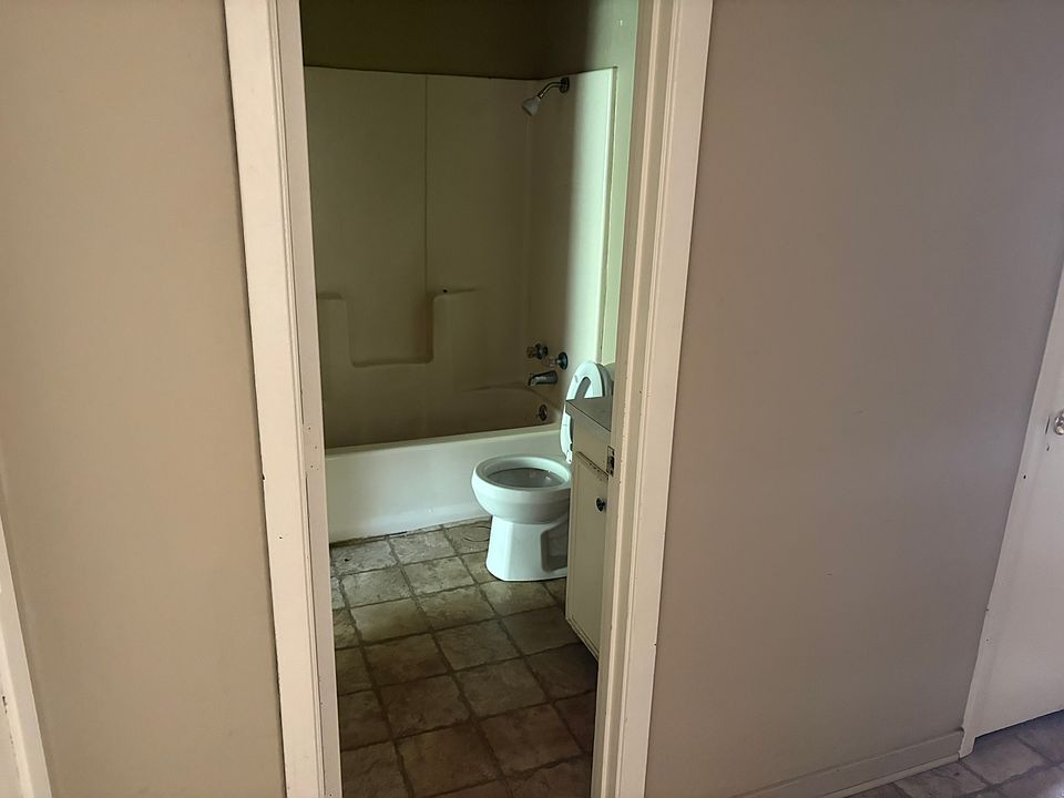 1st image of 413 6th Ave SE #1G